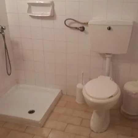 Ξενοδοχείο Xagiati Tsardaki Tsardhaki
